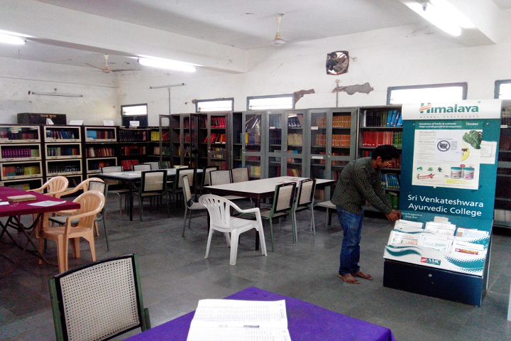 https://cache.careers360.mobi/media/colleges/social-media/media-gallery/26947/2019/11/19/Library of Sri Venkateswara Ayurvedic College Tirupati_Library.png